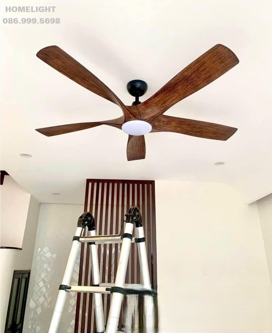 Quạt trần đèn HL Fan105
