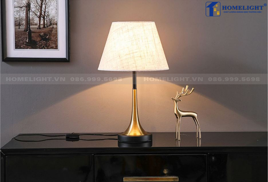 Đèn bàn hiện đại DB021