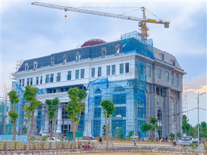 Thi công đèn trang trí trung tâm thương mại Danko Thái Nguyên